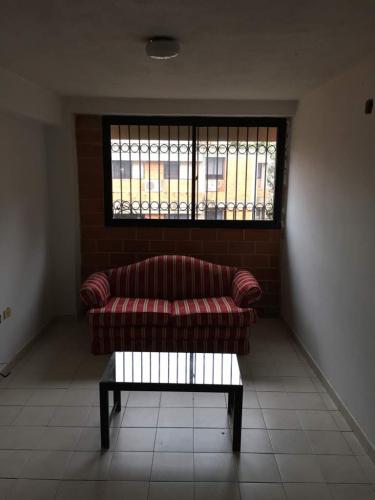 vendo apartamento en Naguanagua Residencias B - Imagen 1